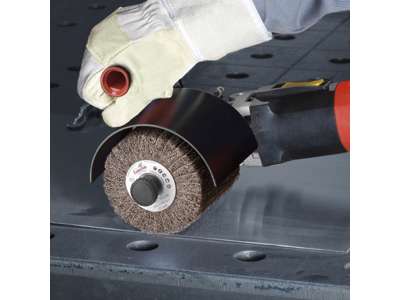 Nylonvifte 100mm x 100mm med 19mm hul fra Lukas